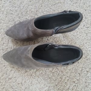 Women's shoes size 8.5 never worn with 3 inch heel